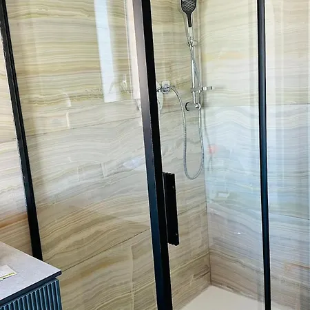 ベッド・アンド・ブレックファスト View