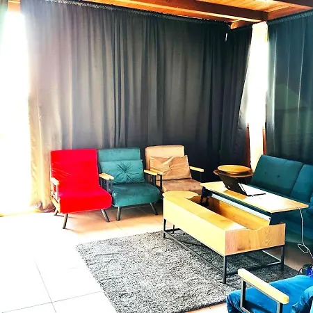 View ベッド・アンド・ブレックファスト 4*