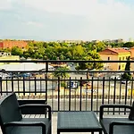 View Roma